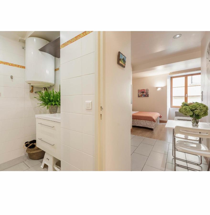 Location F1 Neuf Centre Historique Riom Apartment Екстериор снимка